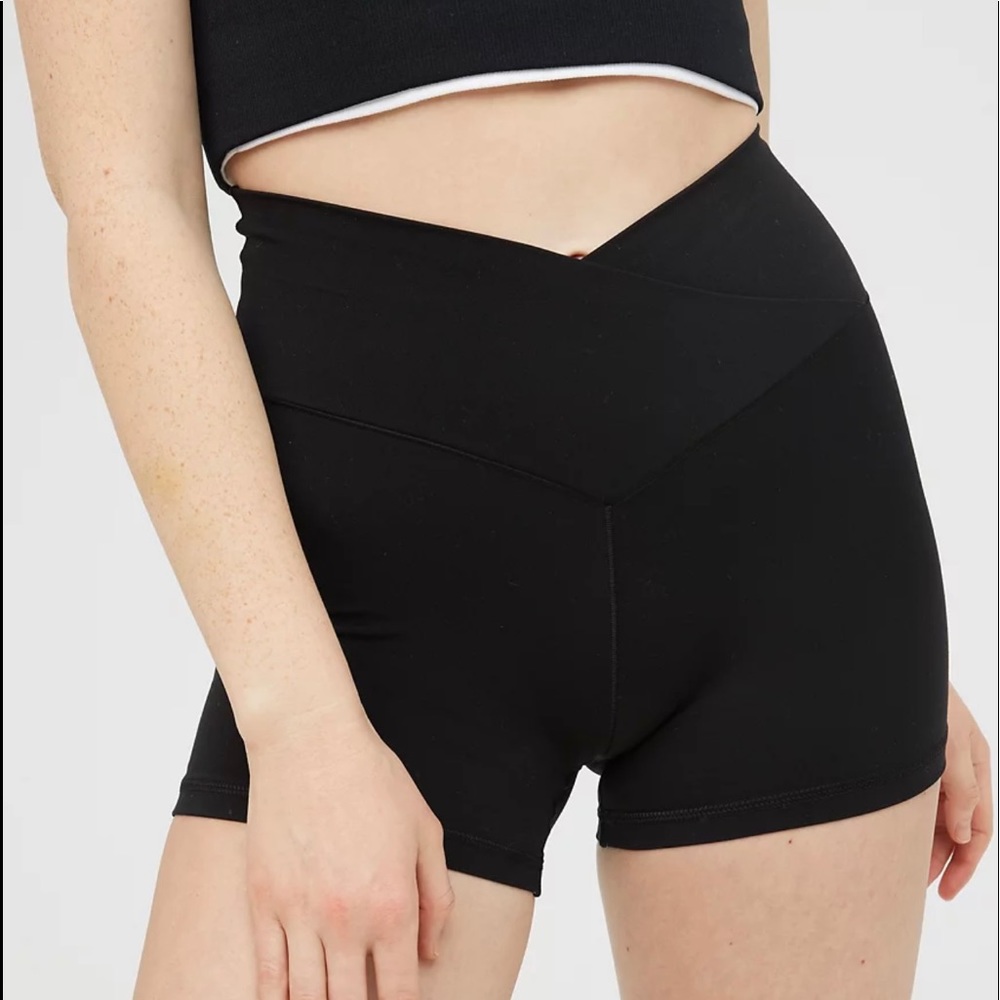 OFFLINE Aerie Real Me High Waisted Crossover Bike Shorts 3” Inseam Black NWT